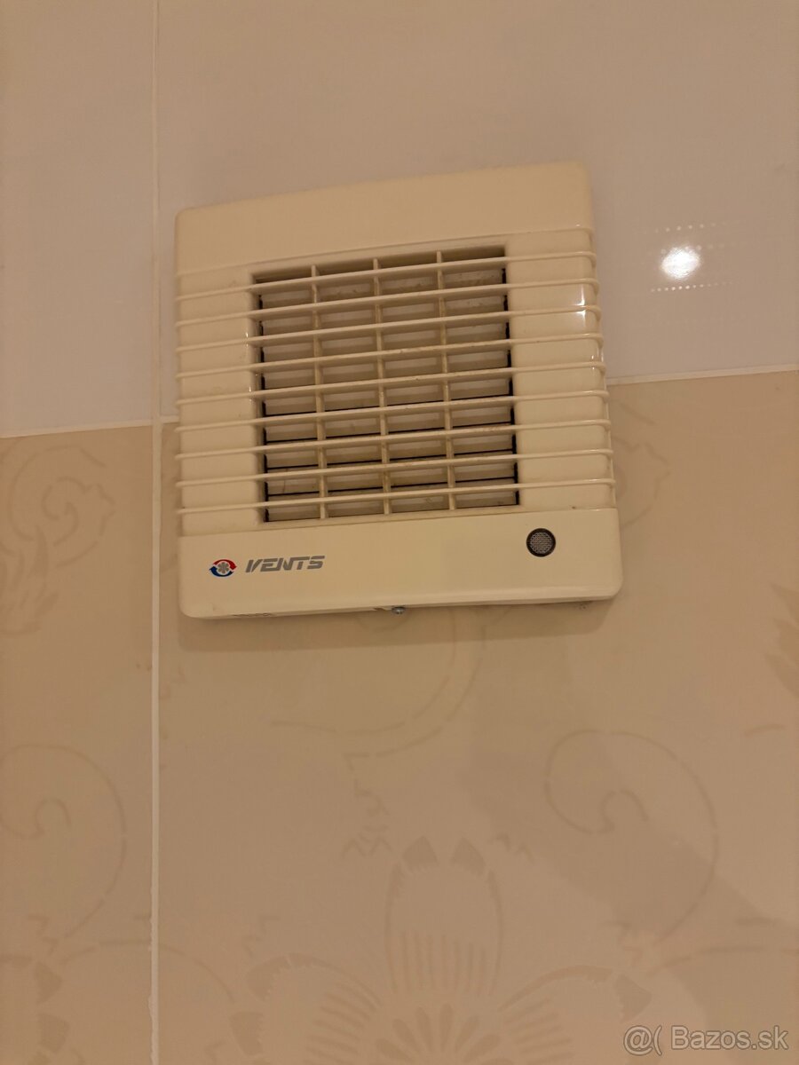 Ventilator so kupelne a zachoda