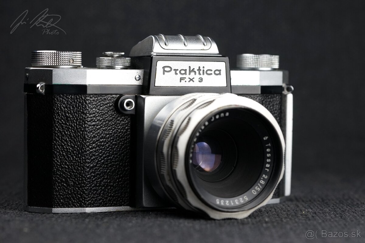 Praktica FX3 + Carl Zeiss TESSAR 50mm f2,8 M42 chrome