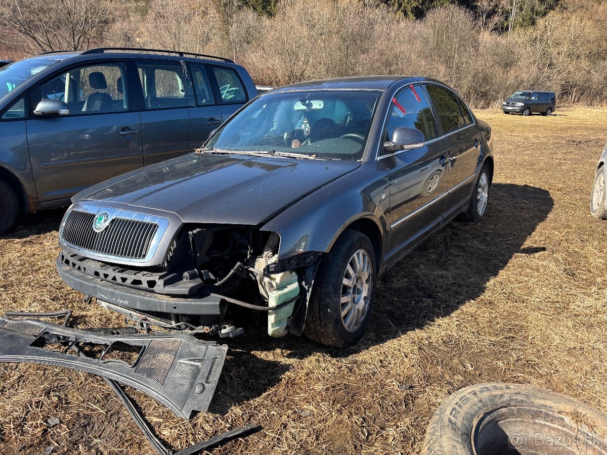 Škoda superb 1.9 tdi 96kw Rozpredam na náhradné diely