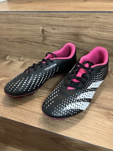 Kopacky Adidas Predator