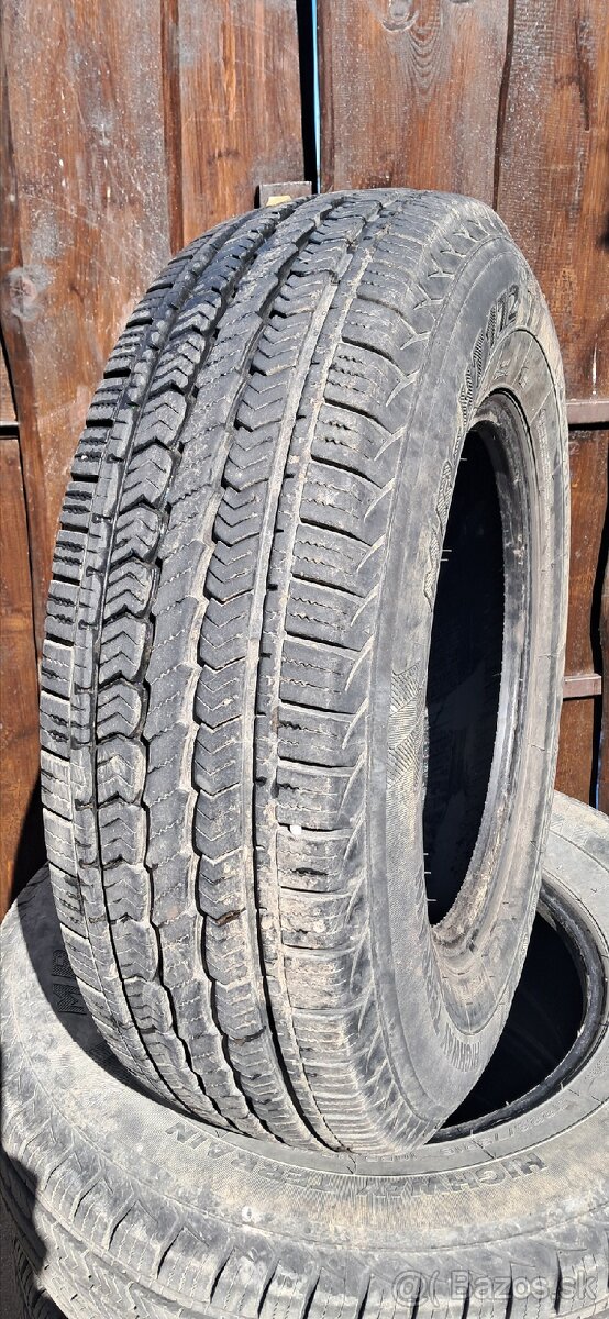 Pneumatiky 225/75R16