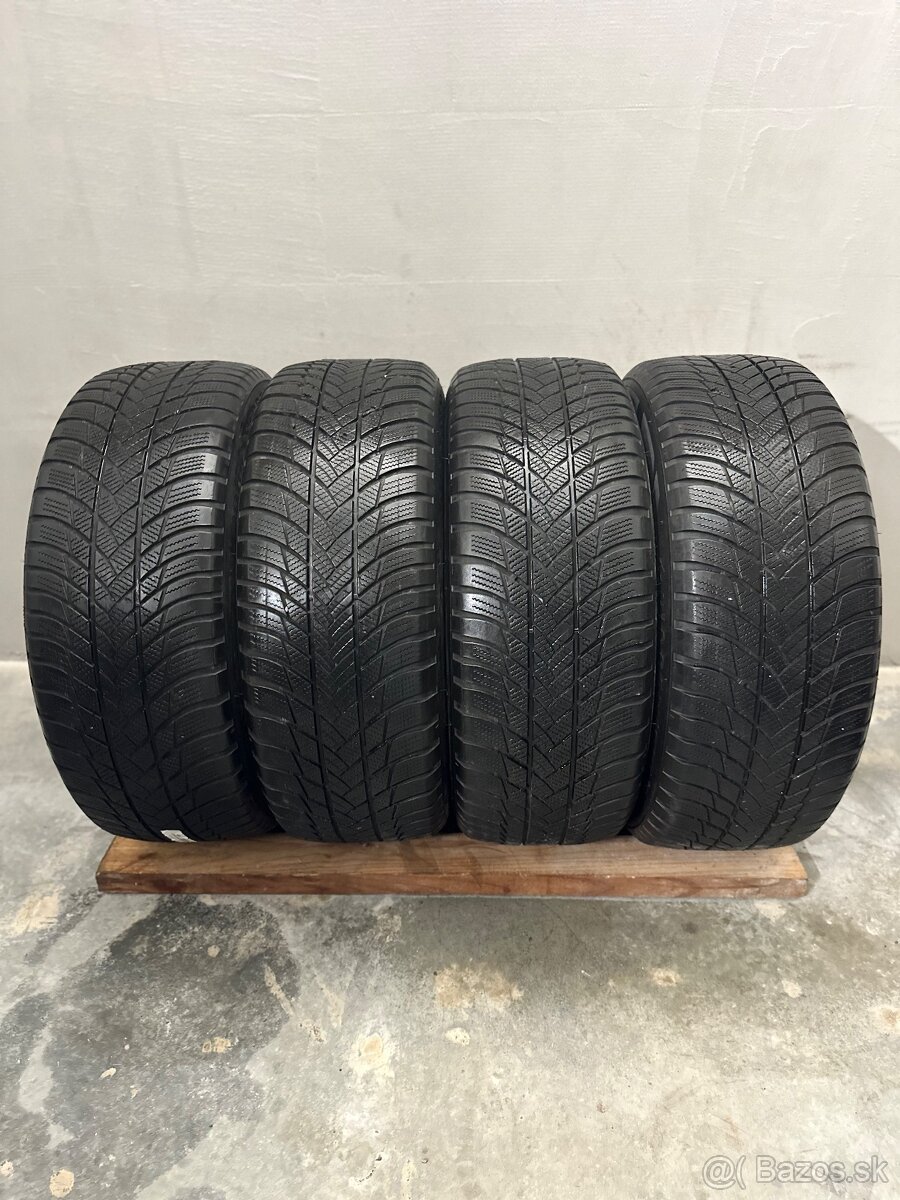 Zimné pneumatiky 225/55/18 Bridgestone Blizzak LM001