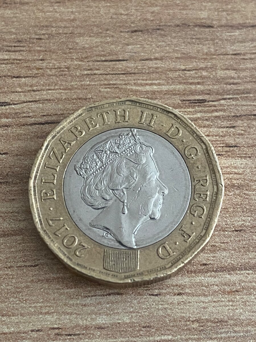 Elizabeth II. One pound 2017