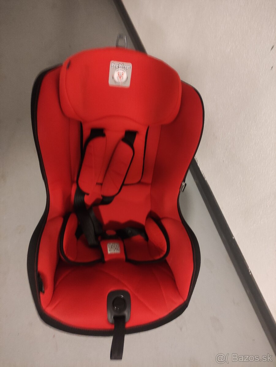 Autosedačka Peg-Pérego 9-18 kg + isofix základňa