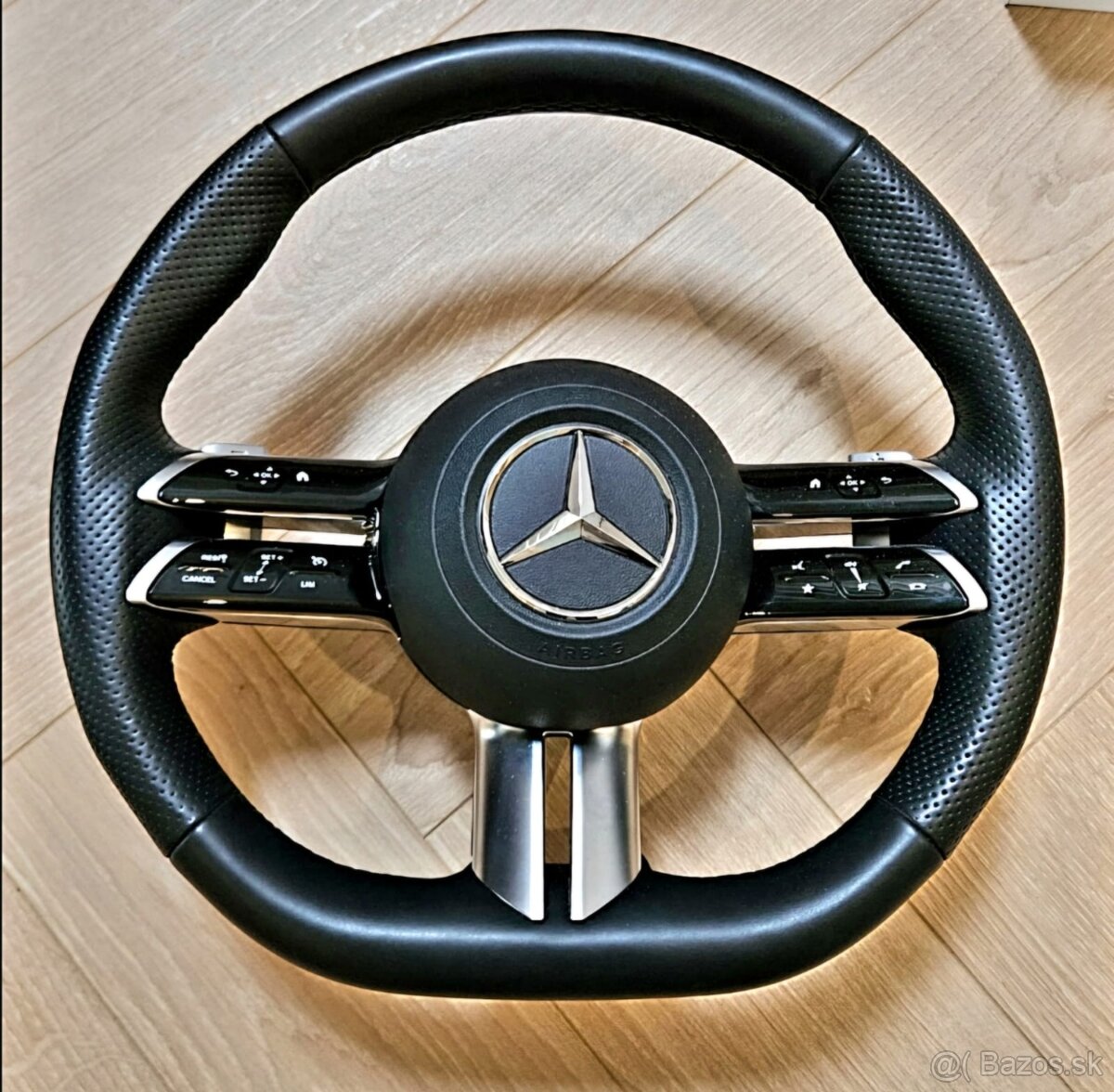 Volant MERCEDES AMG