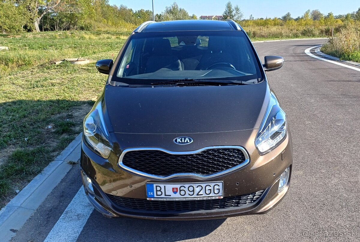 KIA Carens 1.7 CRDi 136k EX 7m A/T