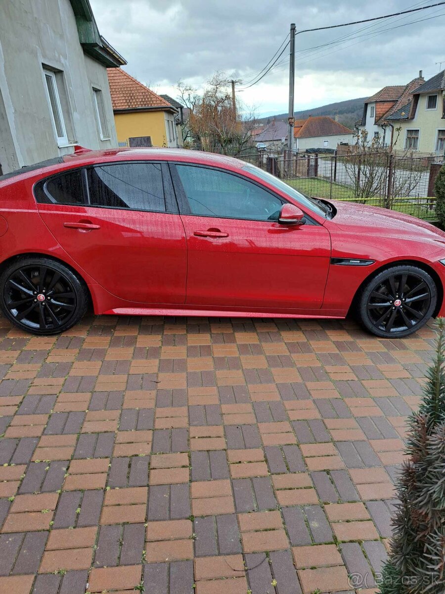 Jaguar XE R-sport