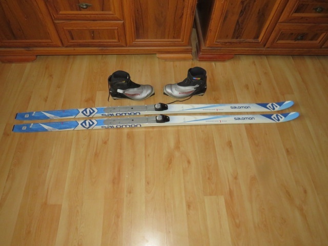 Predam bezkovy set,SALOMON,163 cm,SNS,c.38,supiny-SIROKE