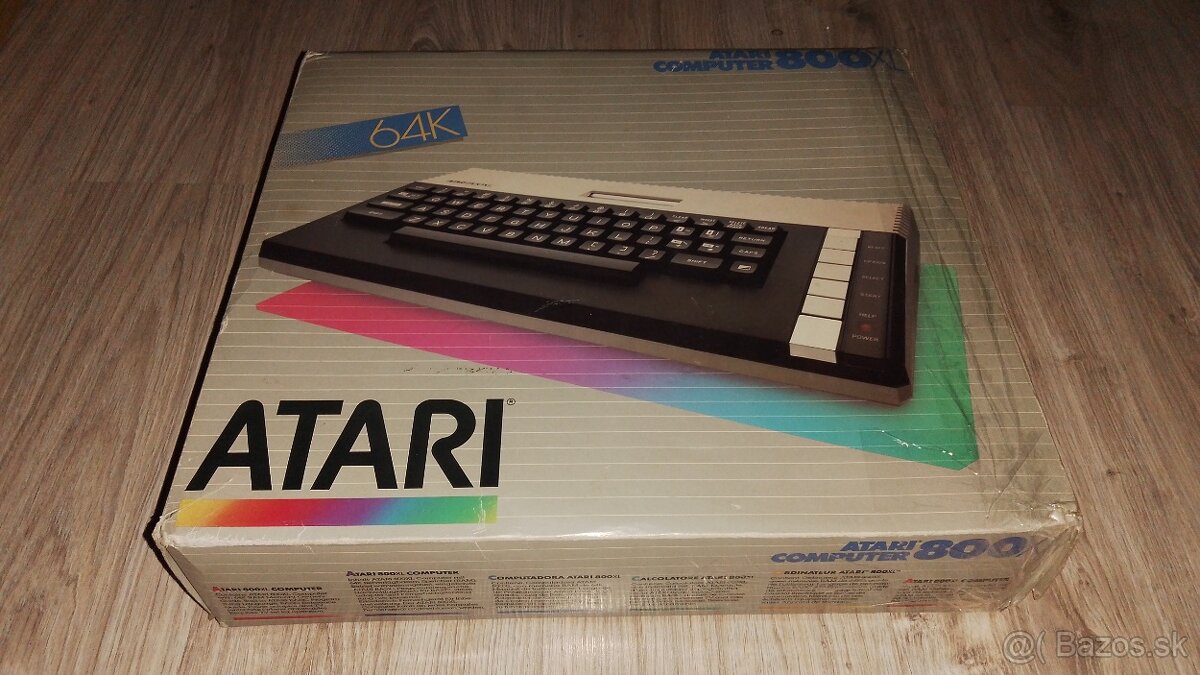 Škatule pro počítač Atari 800XL . (7)