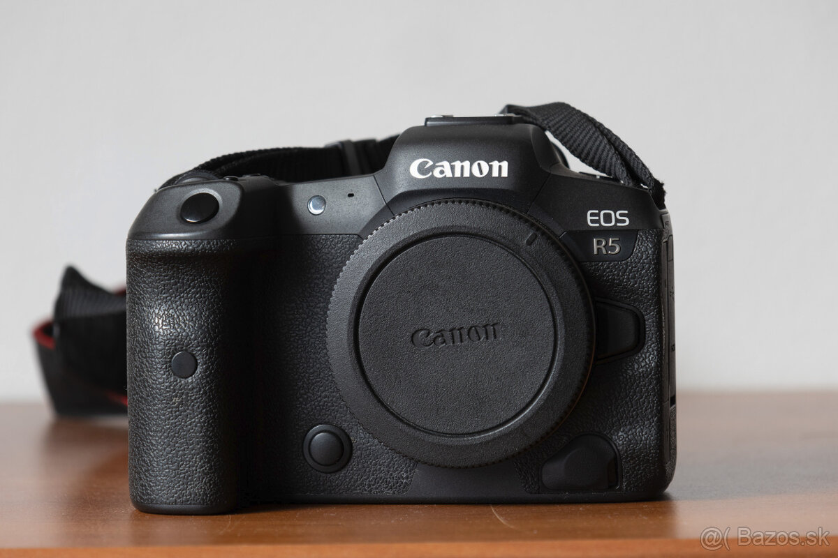 CANON R5 = 74 000