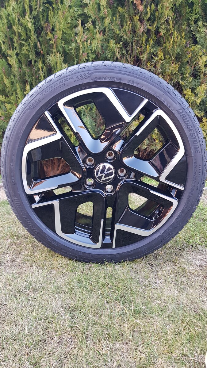 5×112 R18 , letna sada kolies vw .