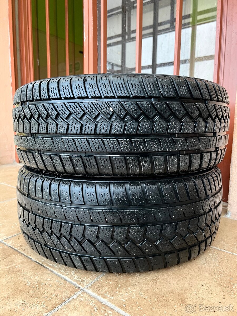 215/45 R17 zimné pneumatiky 2 kusy