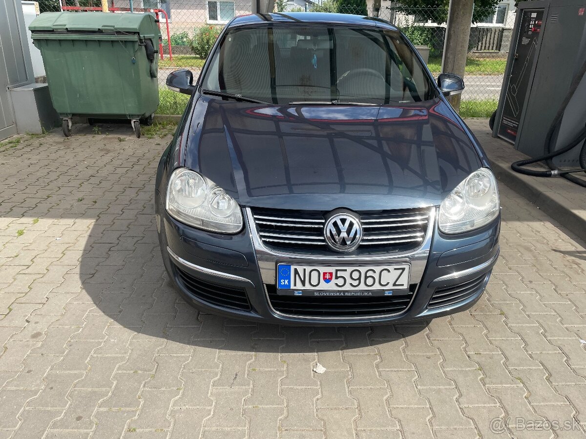 Volkswagen Jetta 1.6-75kw -benzín rv.2007