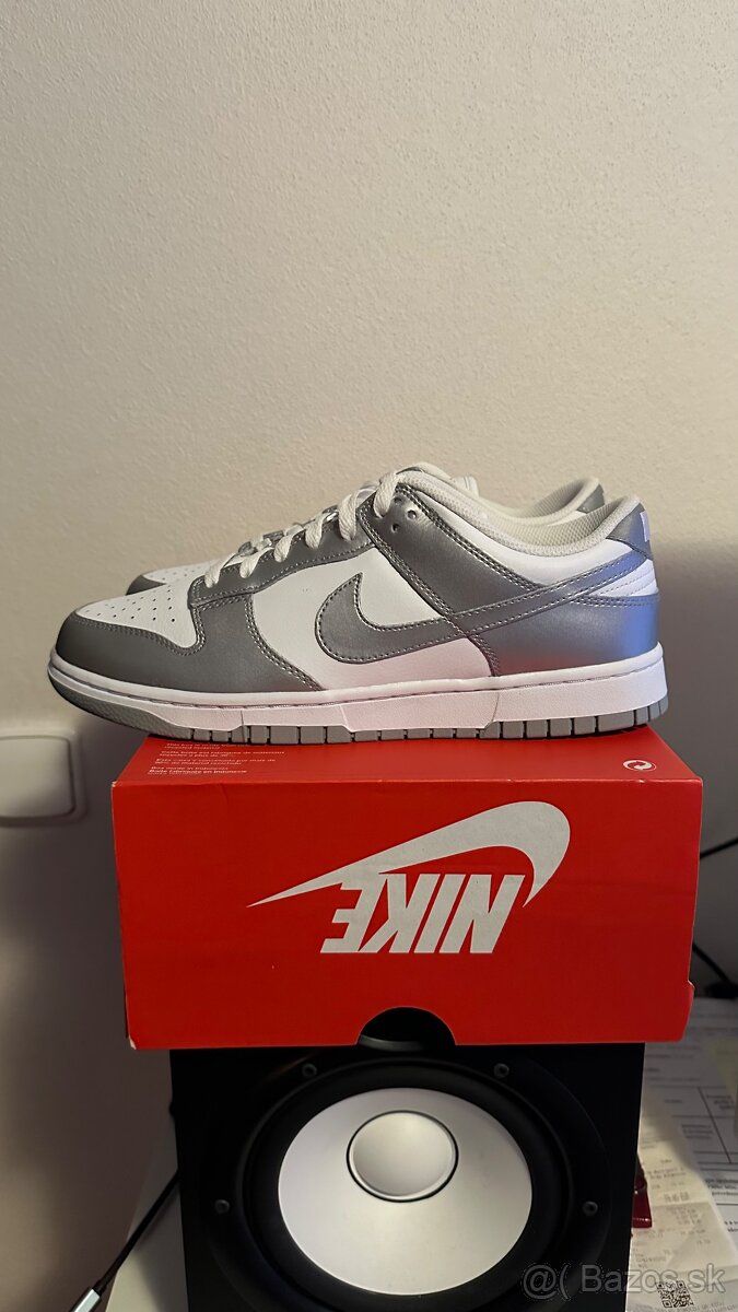 Nike Dunk Low Metallic Silver, 43