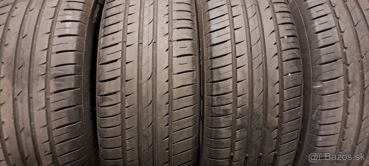 Predám 4ks jazdené letné 225/60r17-99H Hankook