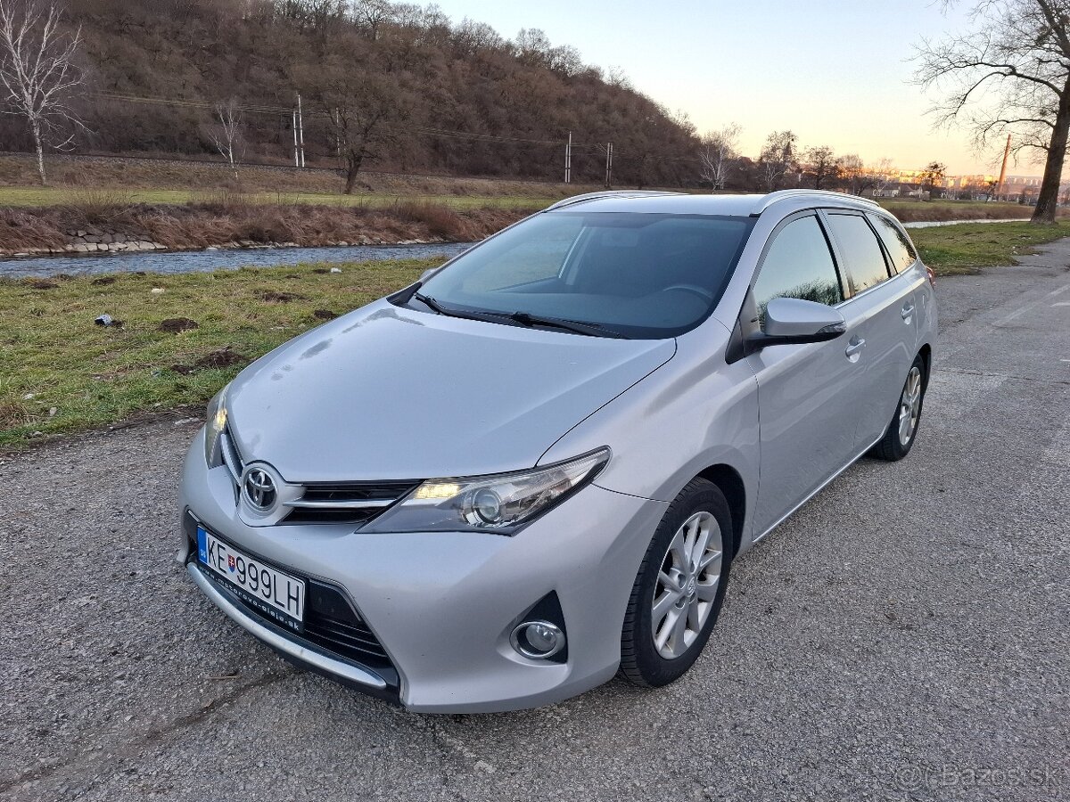 TOYOTA AURIS TOURING SPORTS 2.0D-4D