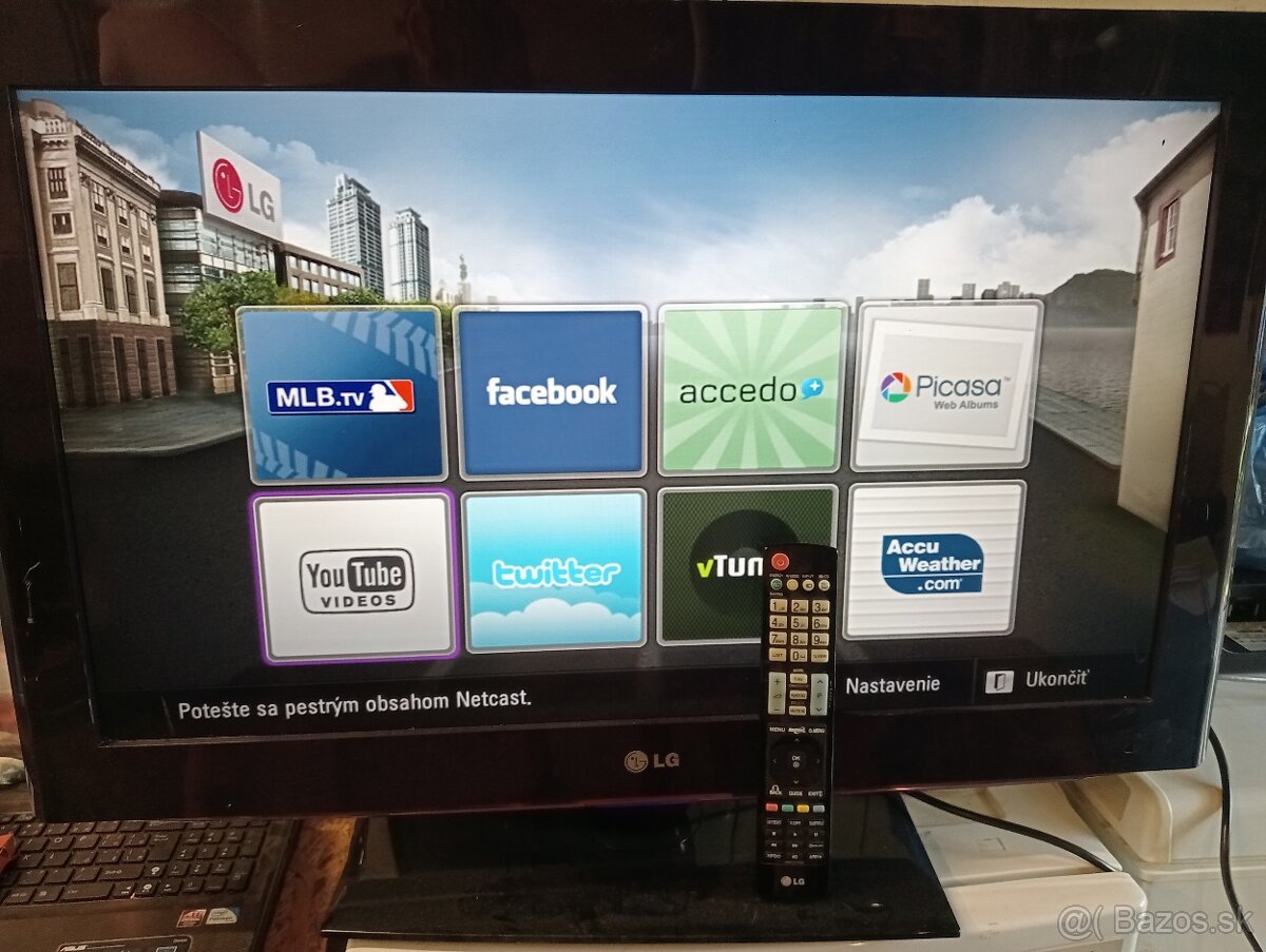 LG tv 81cm