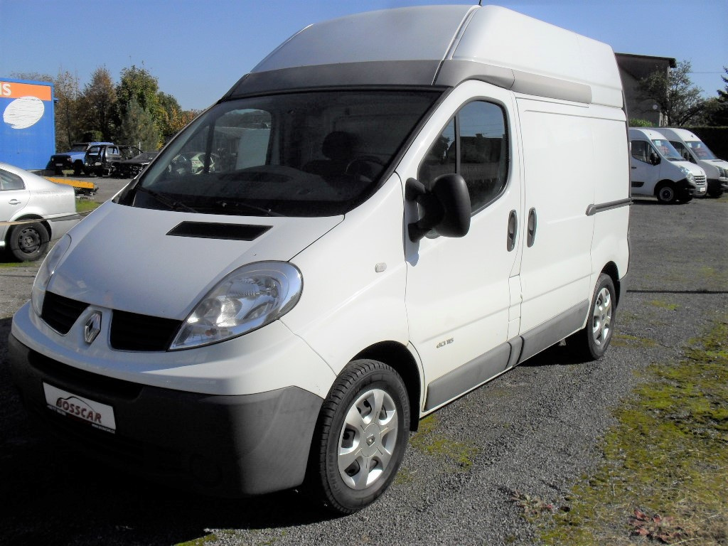 Renault Trafic 2.0DCi L1H2 Klima ESP TZ bez DPH 179999Kč