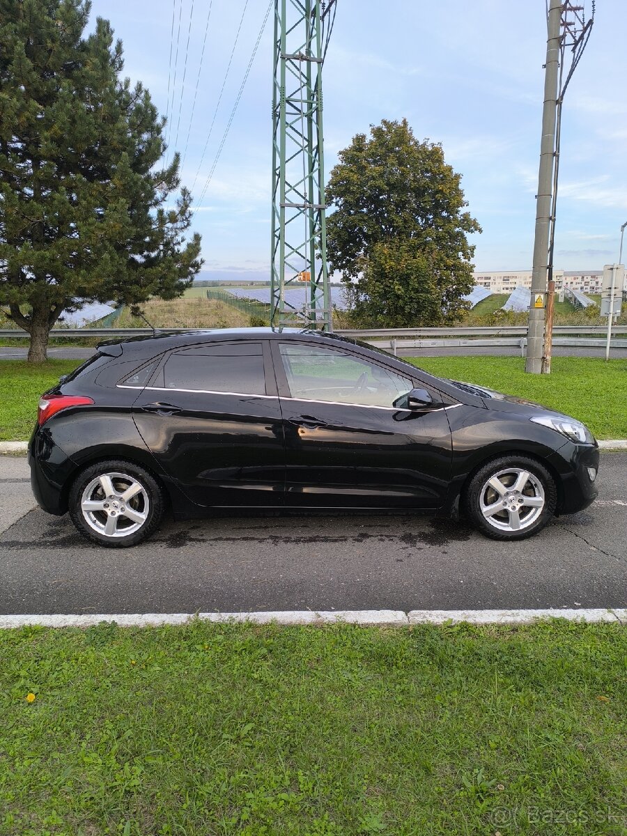 Predám Hyundai i30