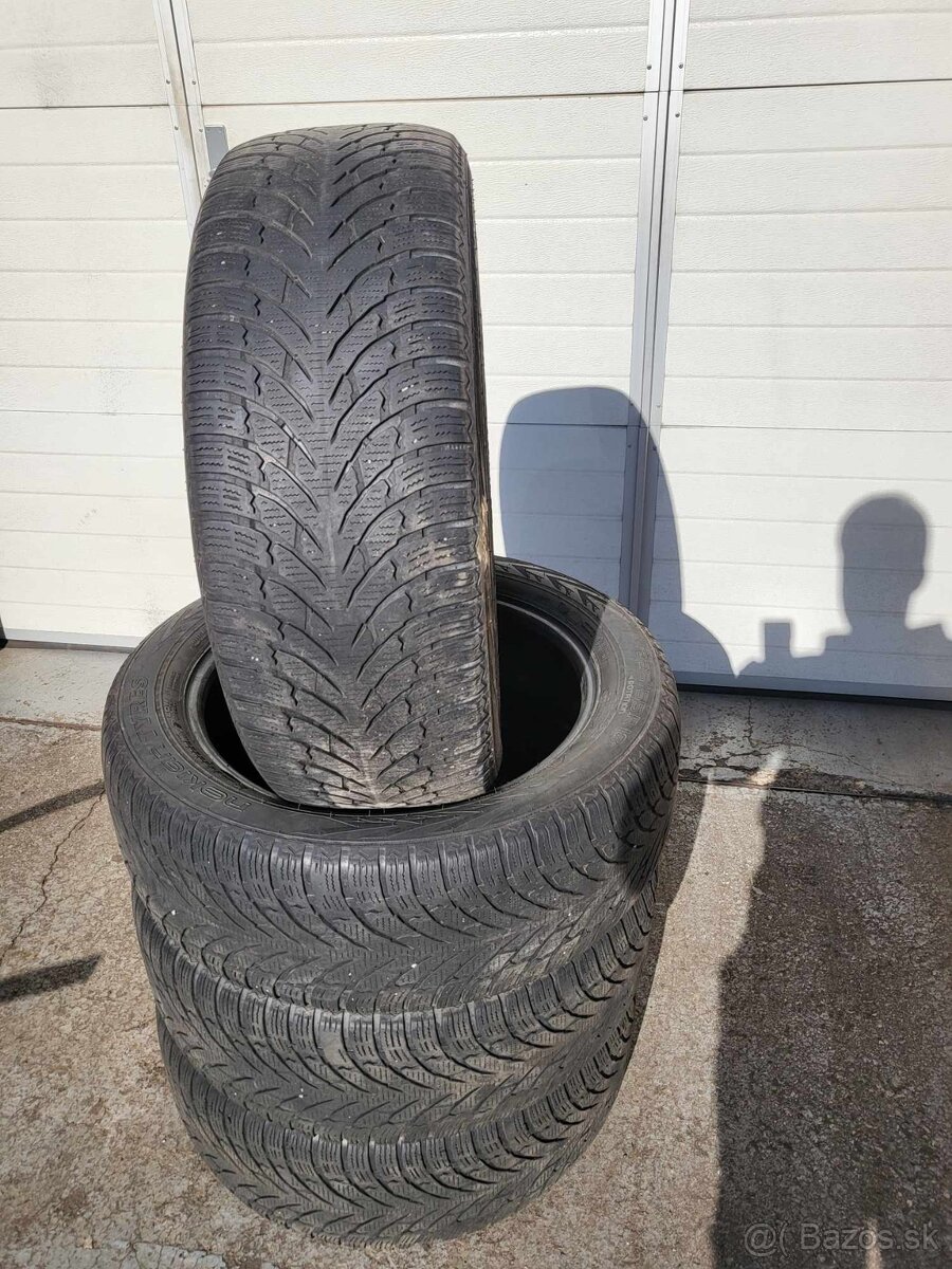 Nokian 225/55R18