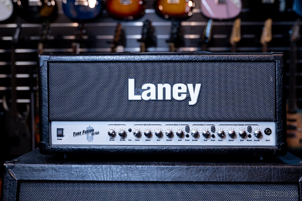 Znížená cena - Laney FT700 + 4x12 bedňa Laney