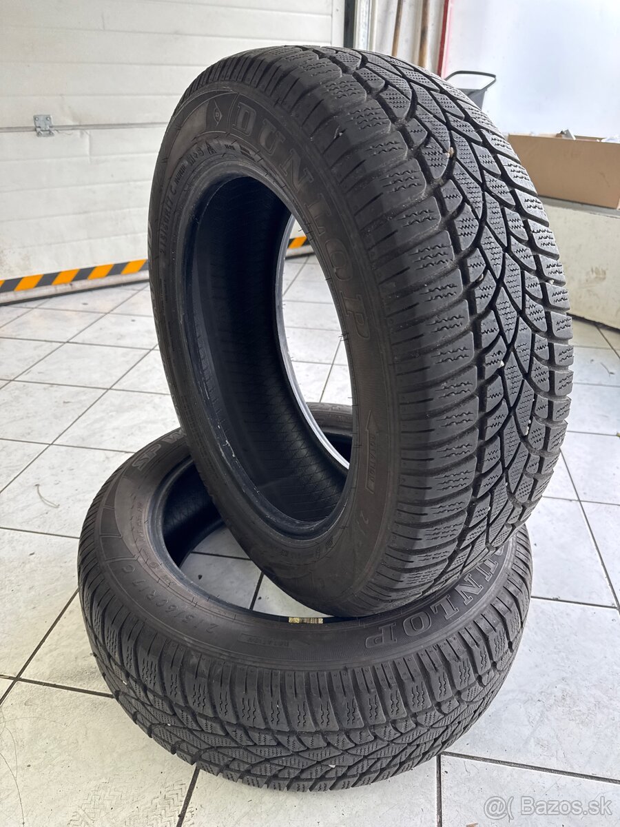 Predám zmeň 2ks 215/60 R17 C DUNLOP