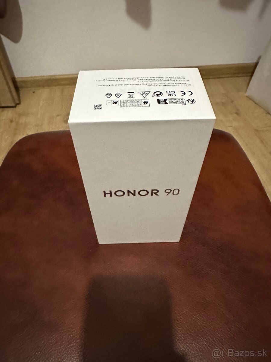 Honor 90