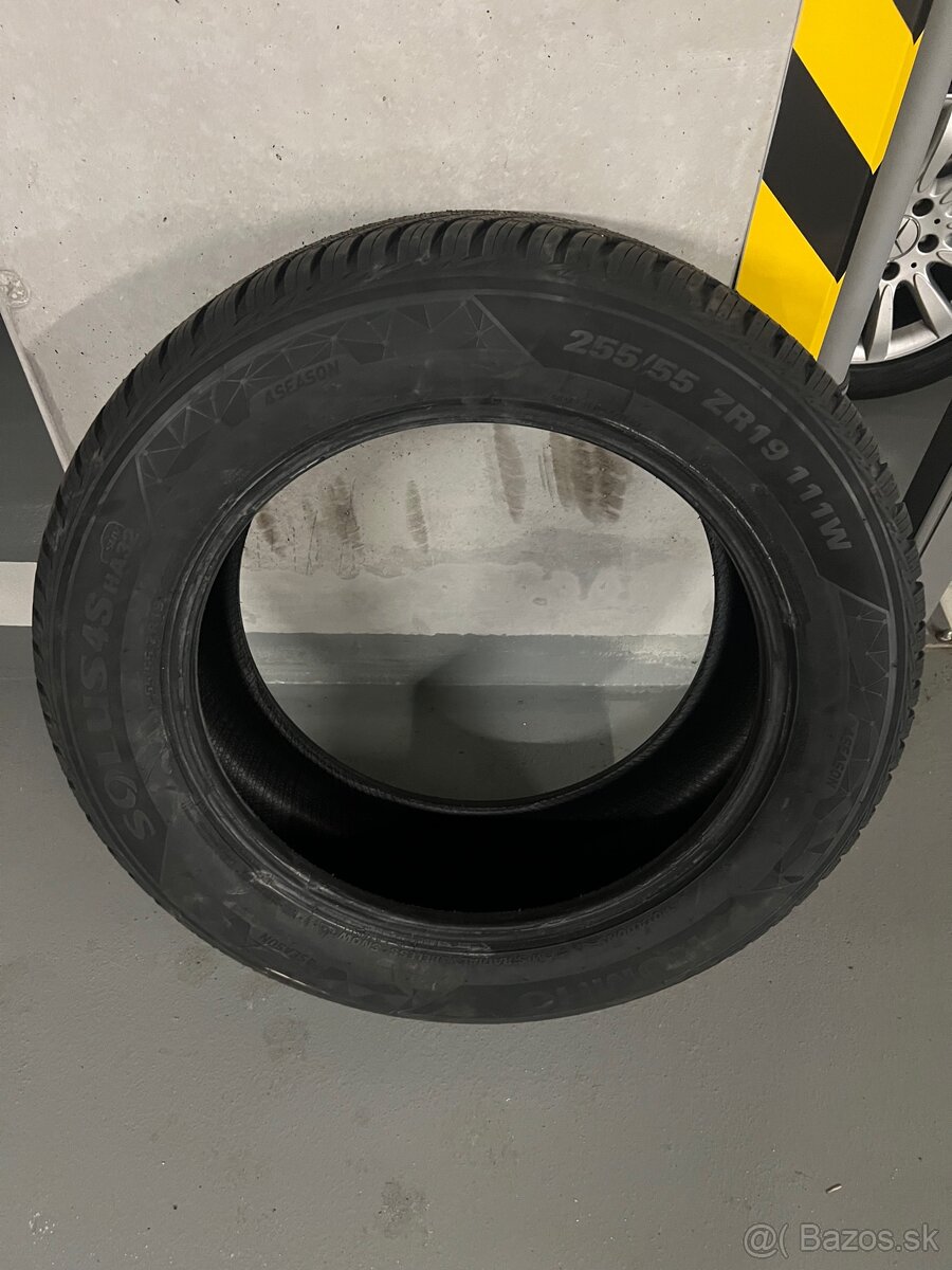 Kumho Solus 255/55 r19 DOT2022