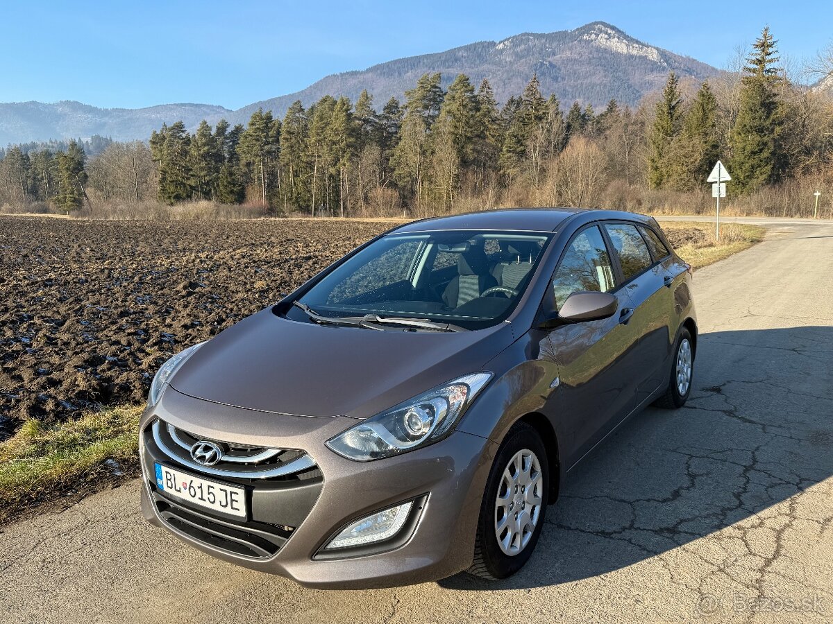 Hyundai i30 1.6crdi 94 kw