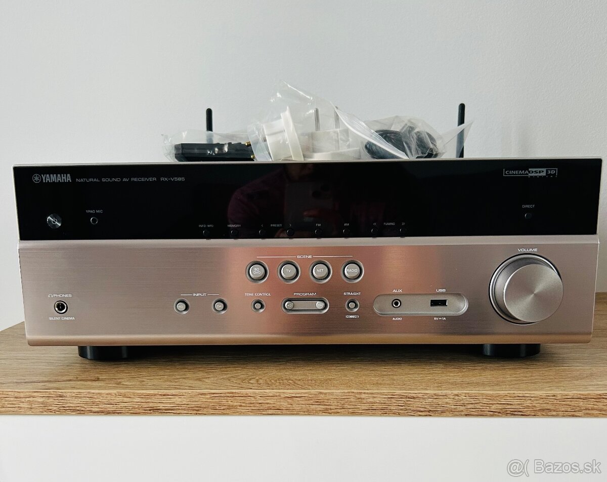 AV receiver YAMAHA RX-V585