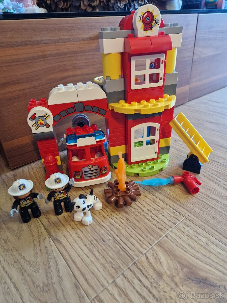 Lego duplo Hasicska stanica