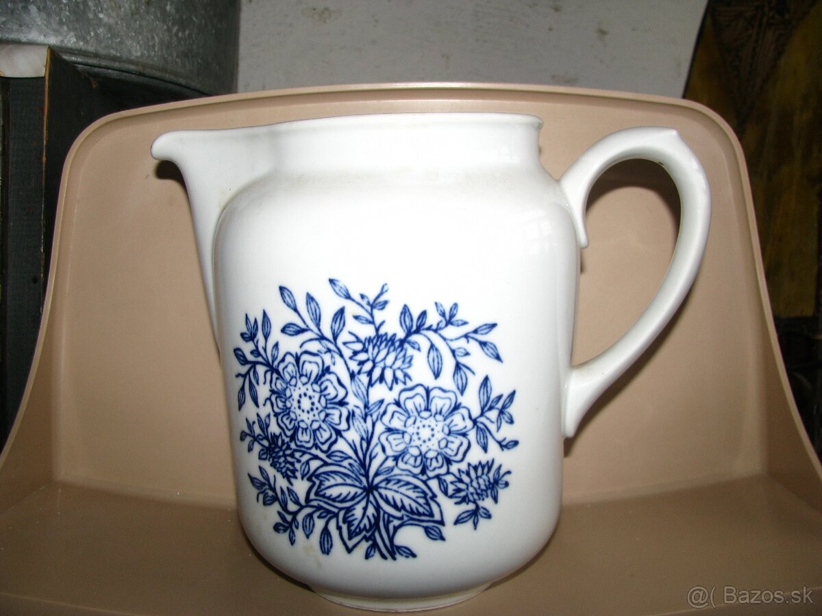 porcelán Thun Angelika -Czechoslovakia