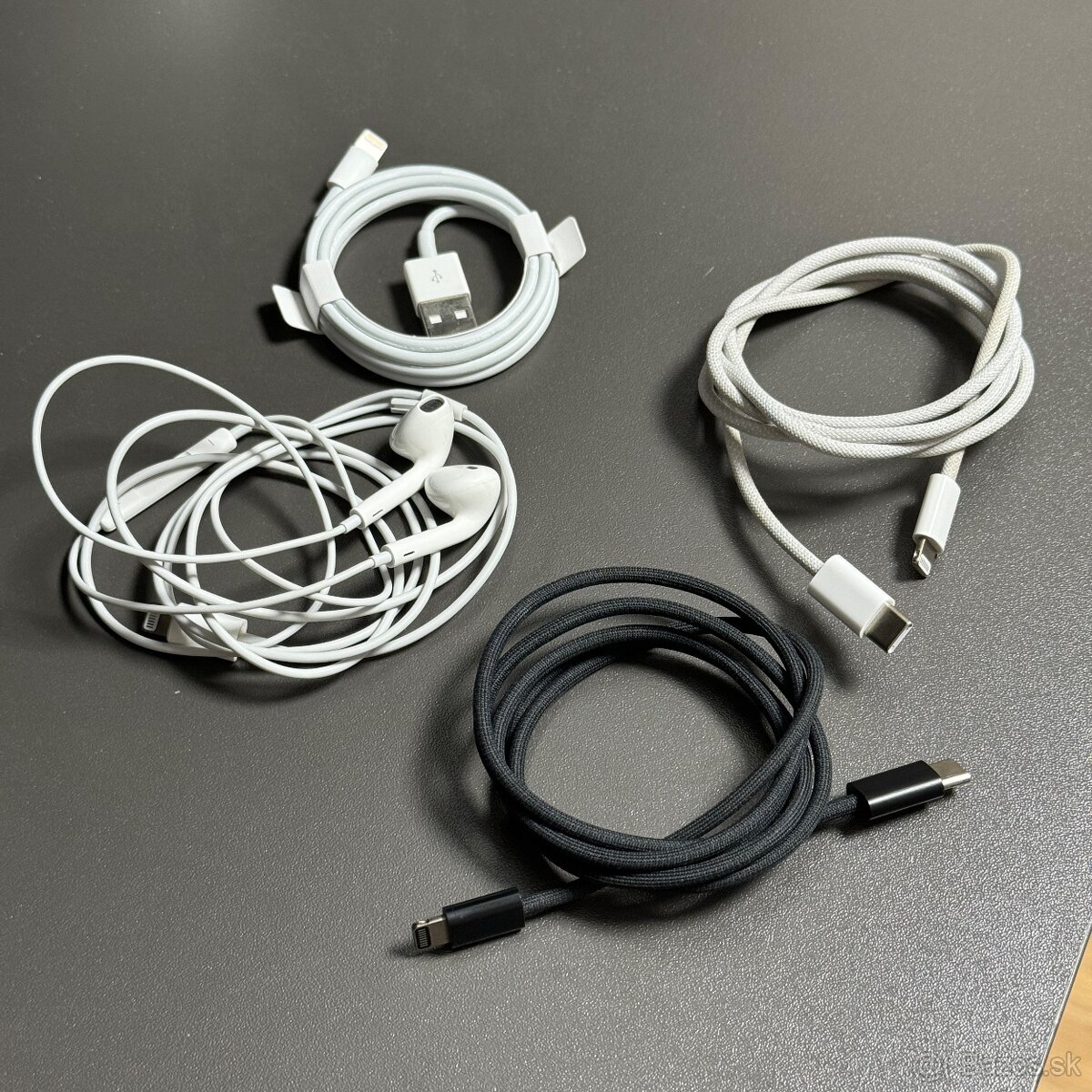 3x Apple Lightning kábel + Apple EarPods