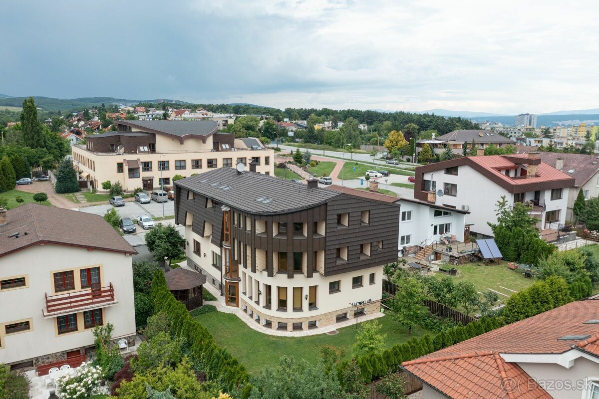 NA PREDAJ RODINNÁ VILA IDEÁLNA AKO VIACGENERAČNÉ BÝVANIE ALE