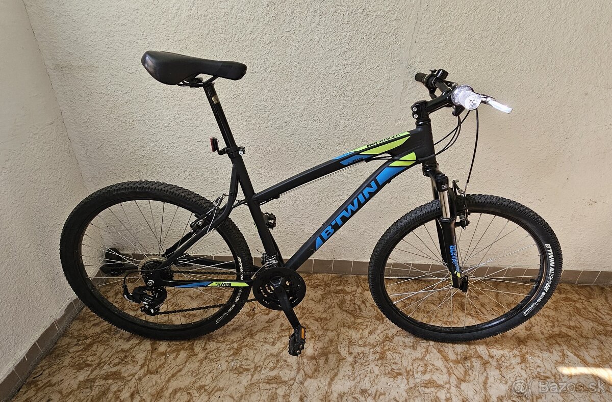 Predám zachovalý horský bicykel BTWin Rockrider (Decathlon)