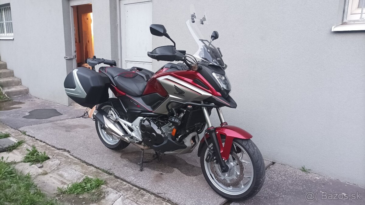 Honda NC750X 2018, manual, vybava, kufre