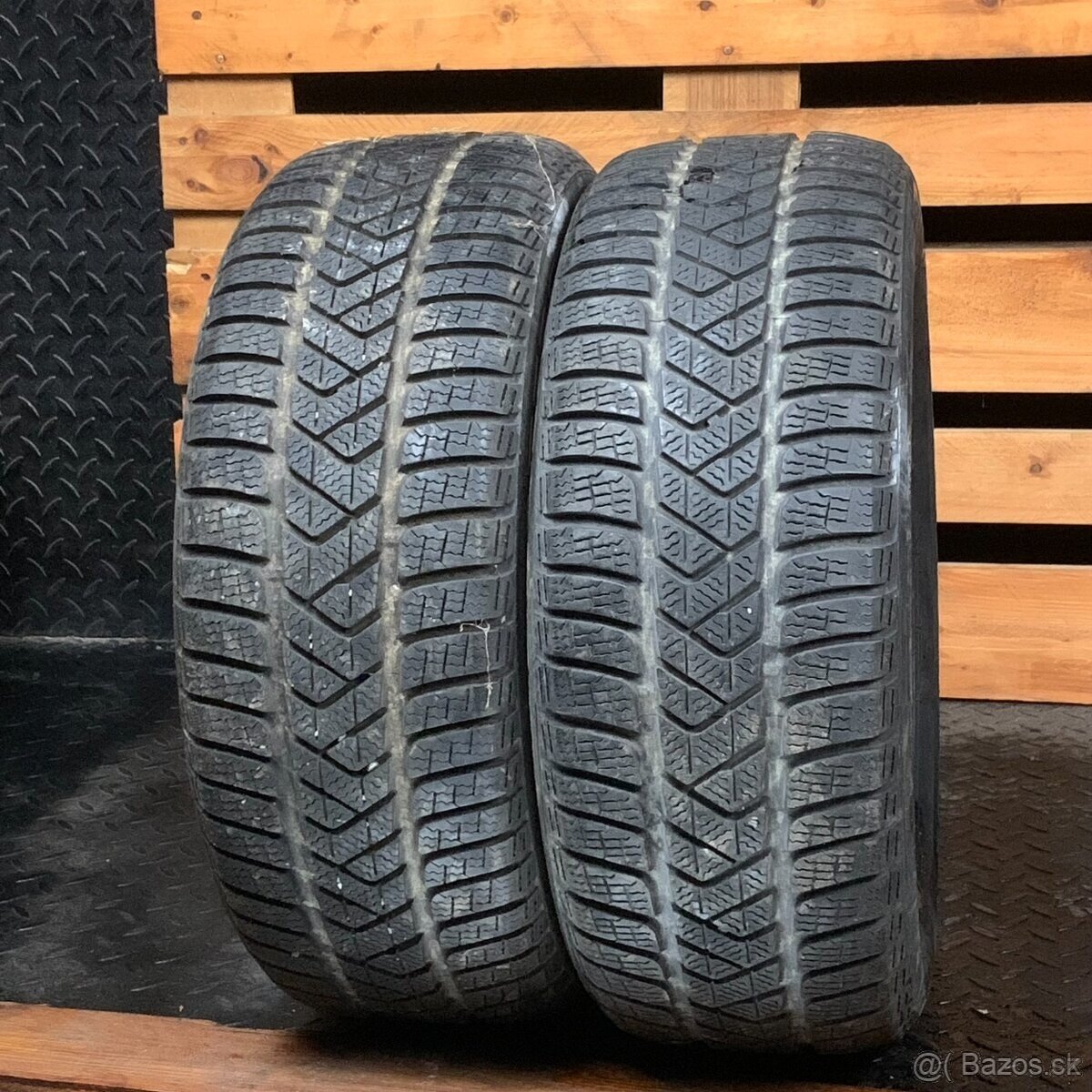 Predam zimne pneumatiky 235/55 r20 PIRELI TOP STAV