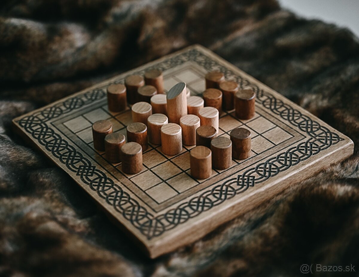 Ard-ri škótsky Hnefatafl