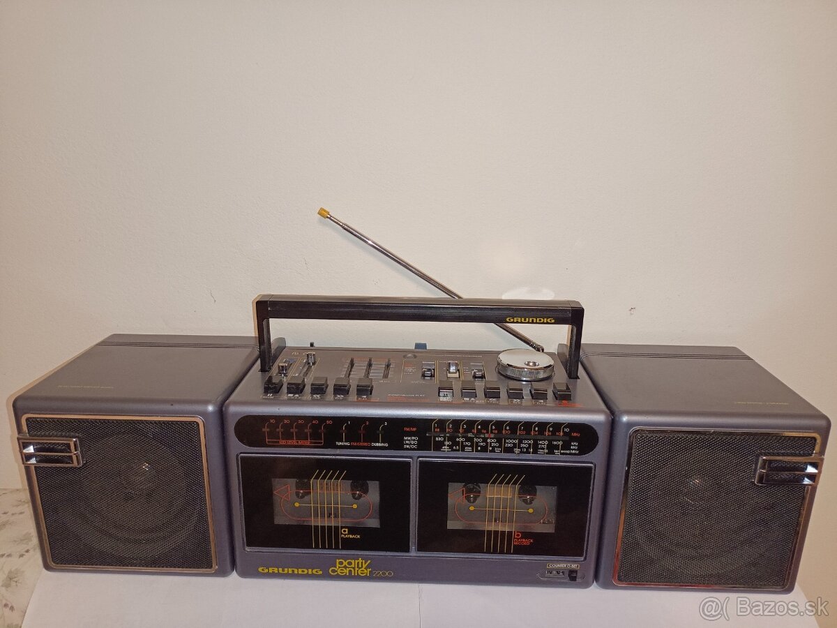 Grundig party center 2200, radiomagnetofon retro 2 kazeťák