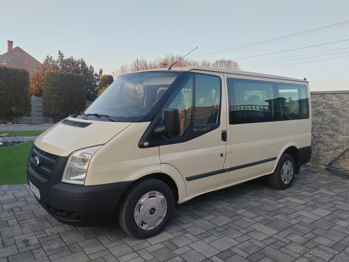 Ford Transit 9 miest