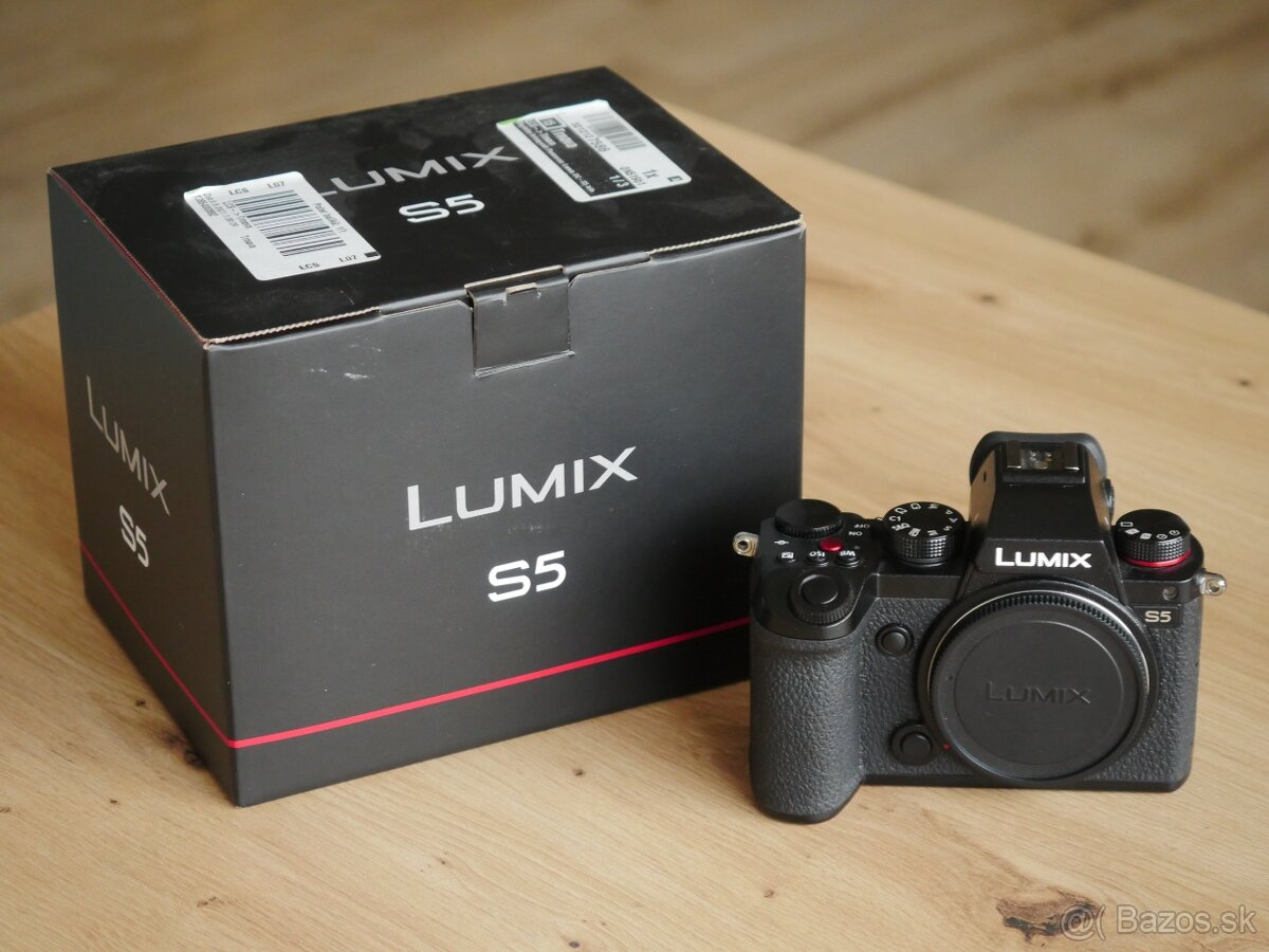 Panasonic Lumix S5