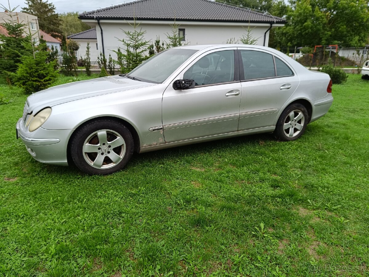 Rozpredám Mercedes Benz E220CDI W211