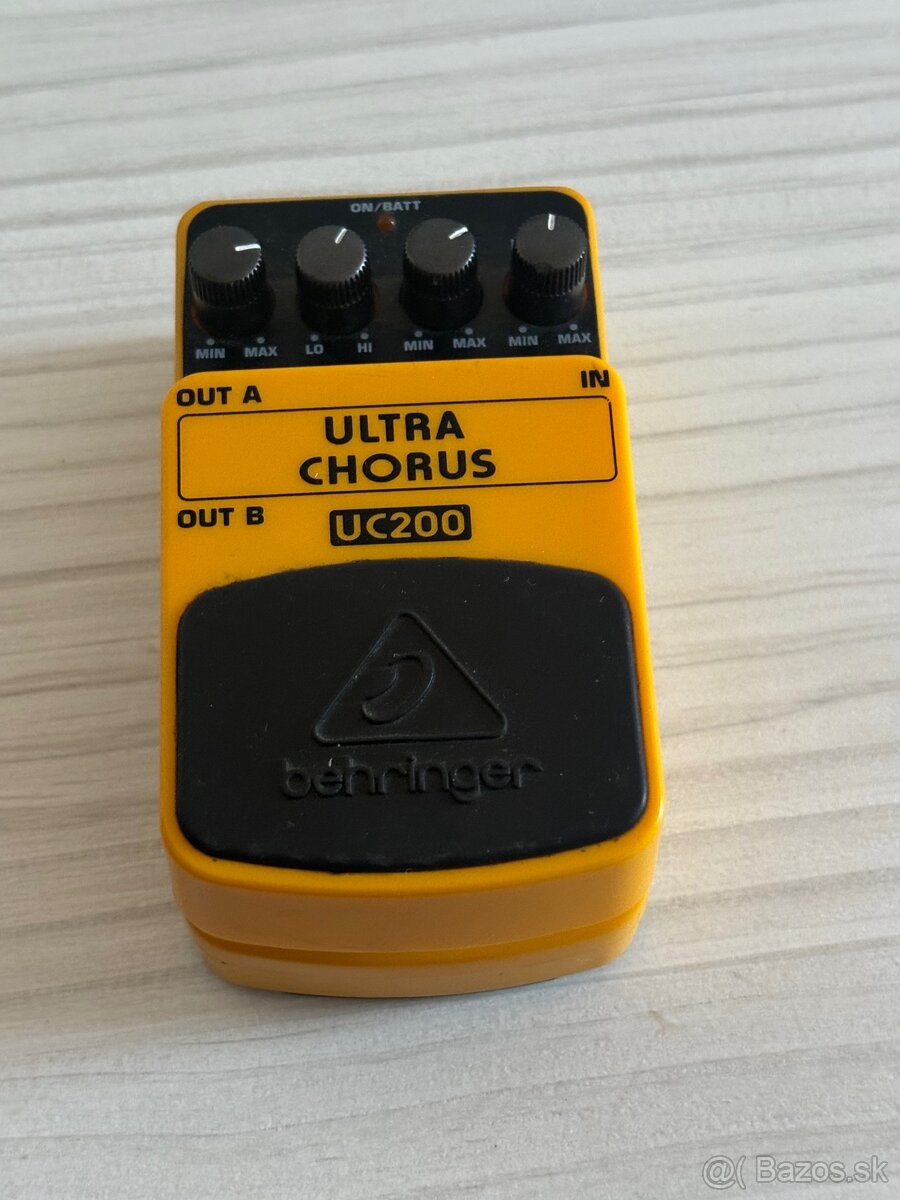 Behringer UC200