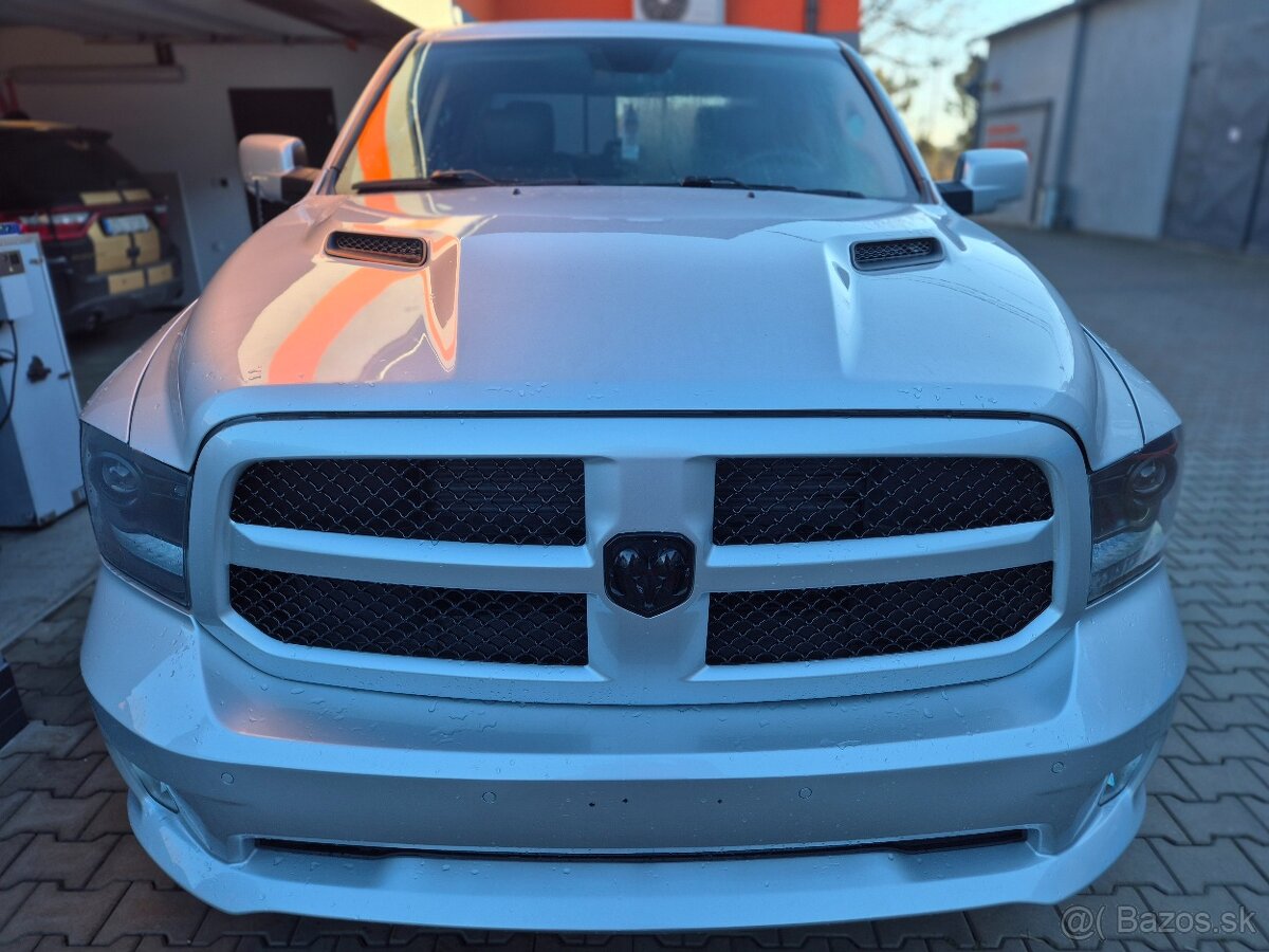 DODGE RAM 1500 5,7 HEMI 2019 SPORT