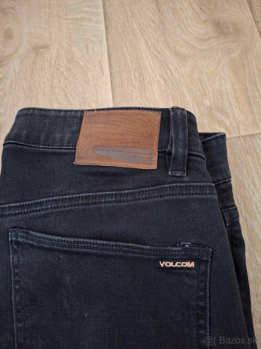 predam cierne rifle VOLCOM jeans slim fit skinny