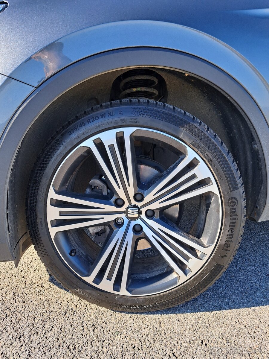 Predám Continental WinterContact TS870P 235/45 R20 XL