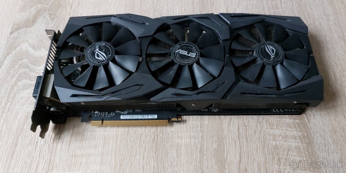 grafická karta GTX1070 8GB ASUS ROG STRIX