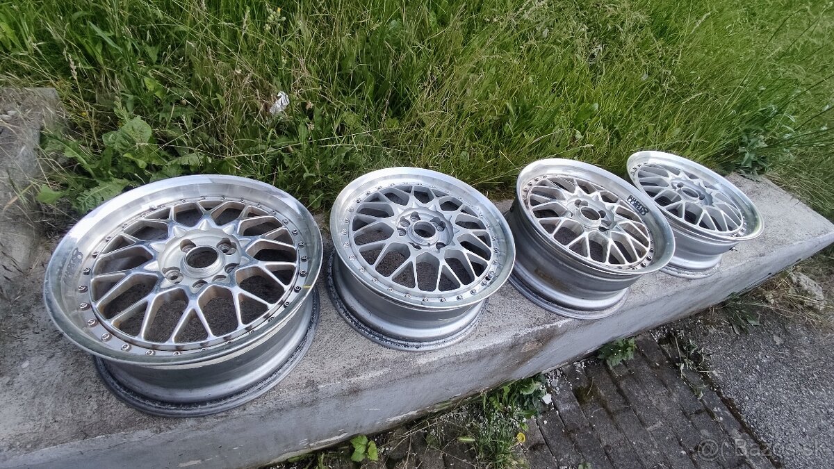 Disky Volk Rays Evolution 3 R18 5x114,3 4x114,3