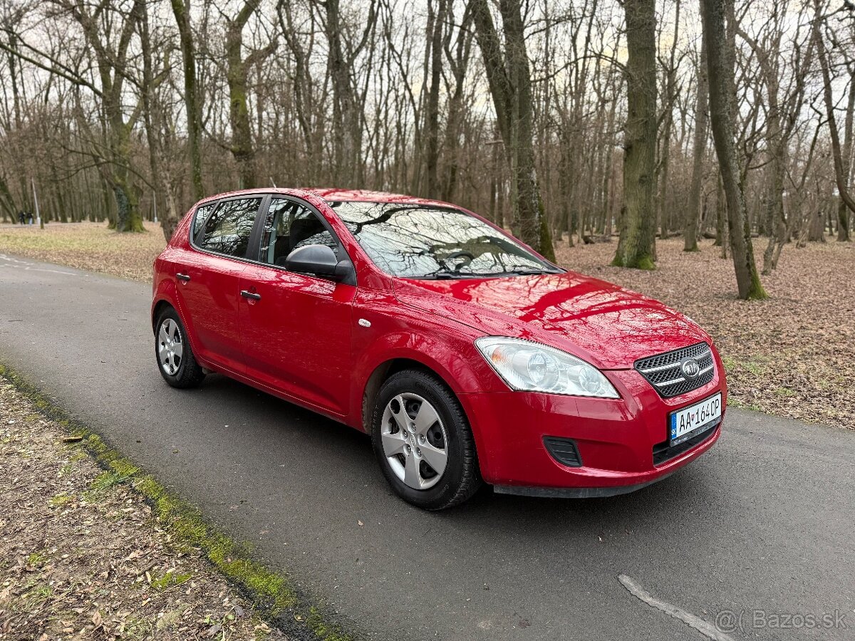 Predám Kia Ceed 1.4 benzín 77kw