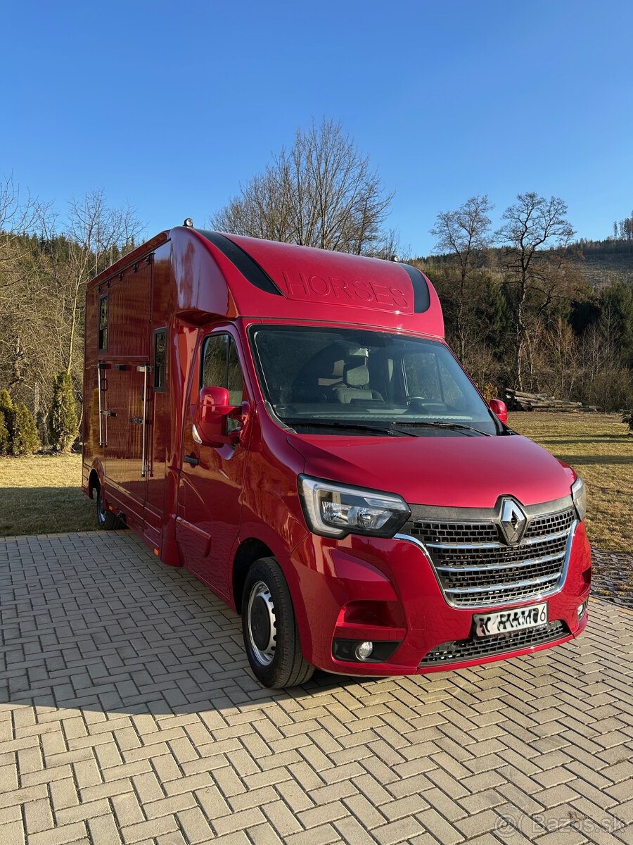 RENAULT MASTER 2,3 l prepravnik na kone